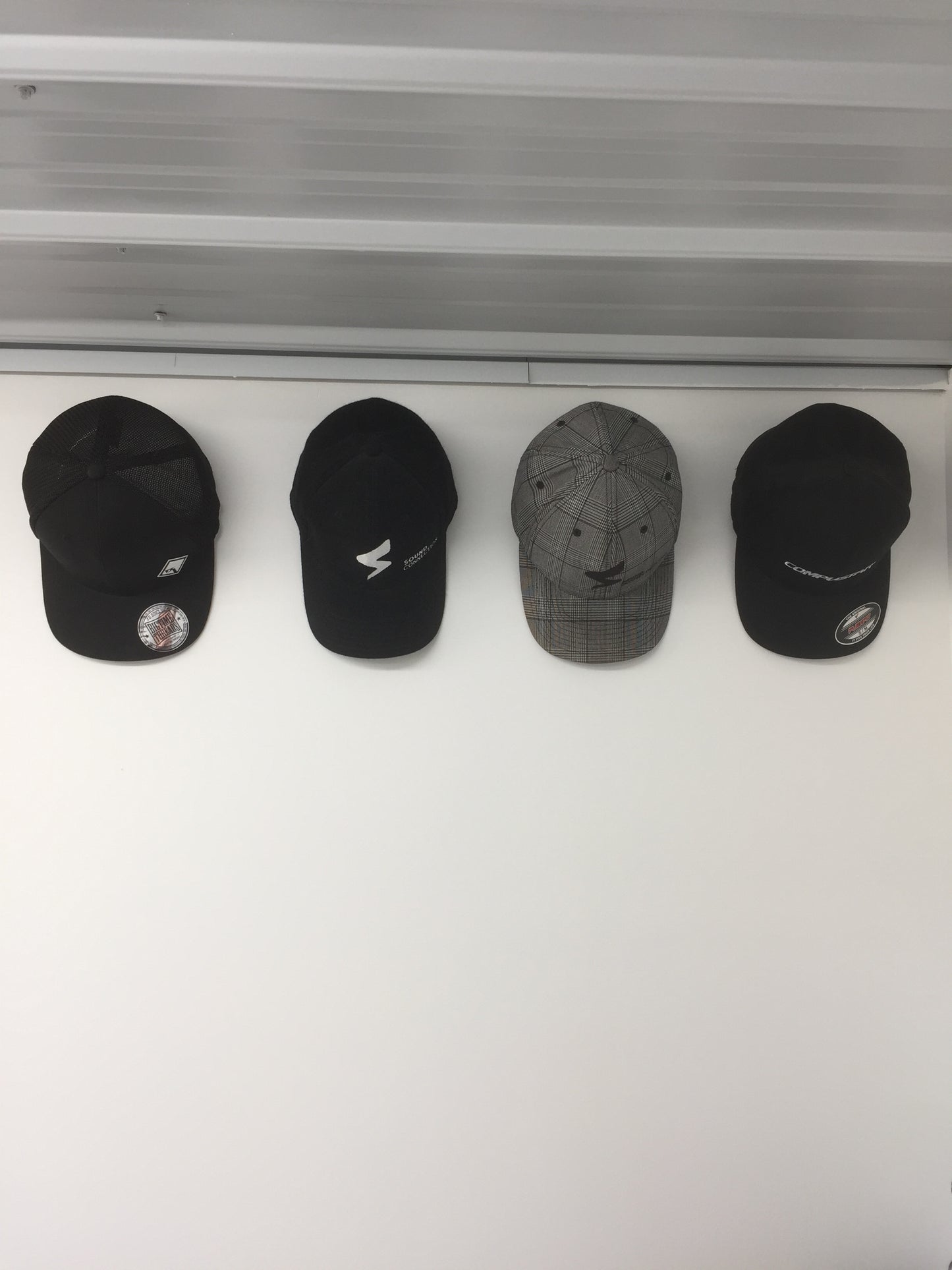 Hat-Hanger (10 Pack) - White Winter